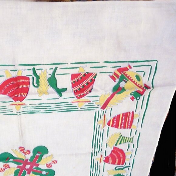 Vintage Table Topper Cover is Linen, Fun Kitschy Retro SMALL Tablecloth - Picture 4 of 11